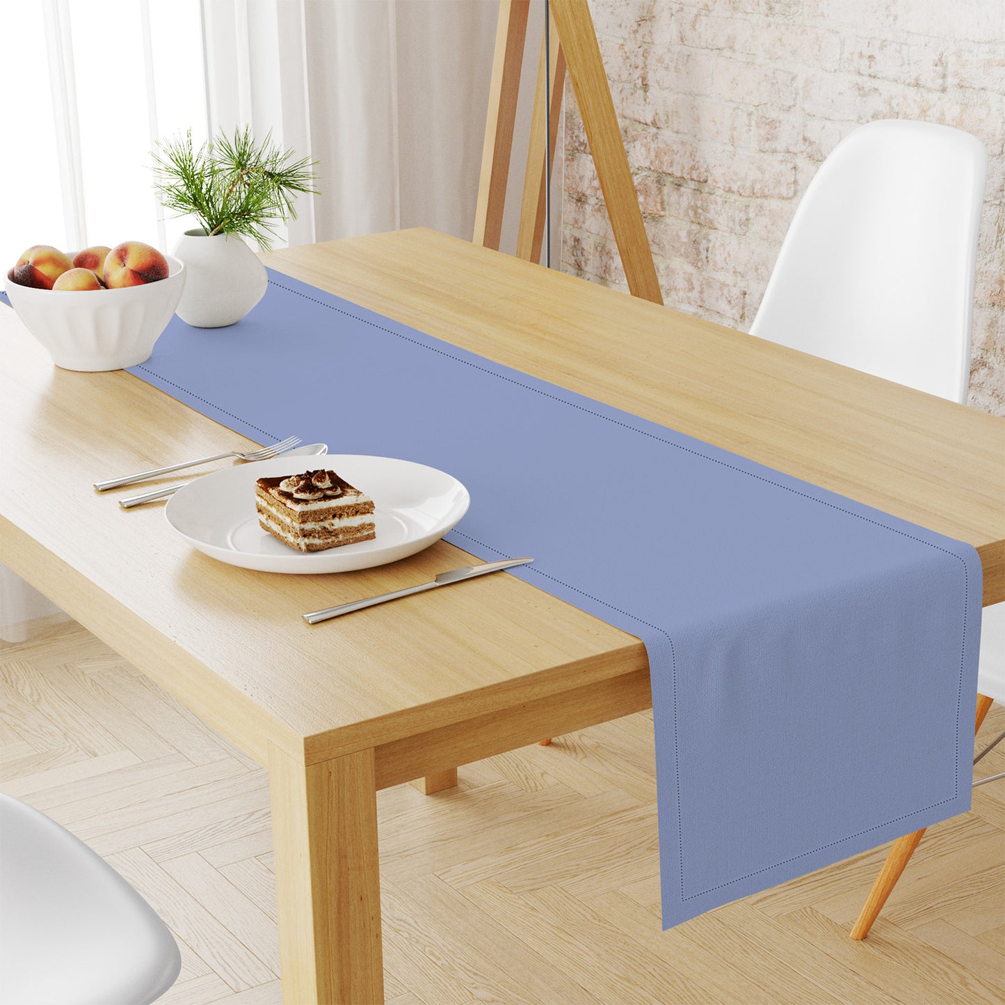 Runner PURO COTONE con orlo a jour