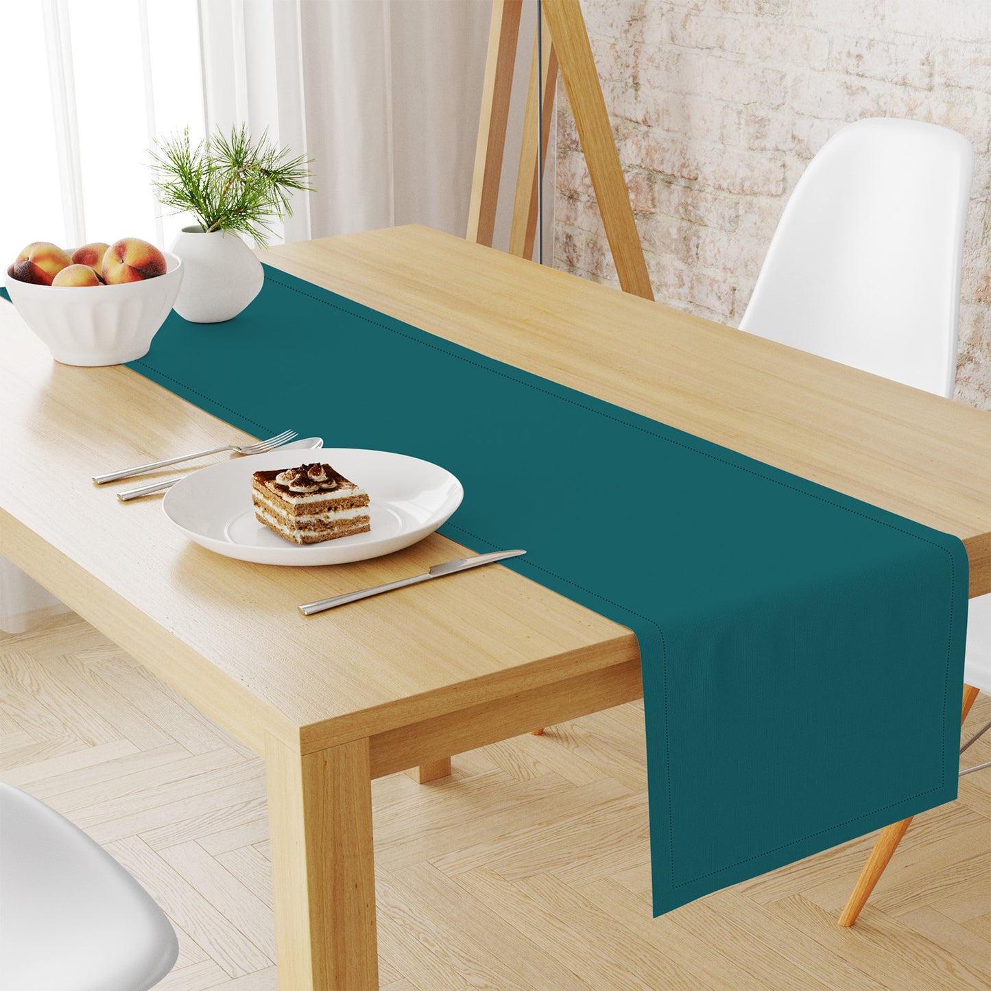 Runner PURO COTONE con orlo a jour