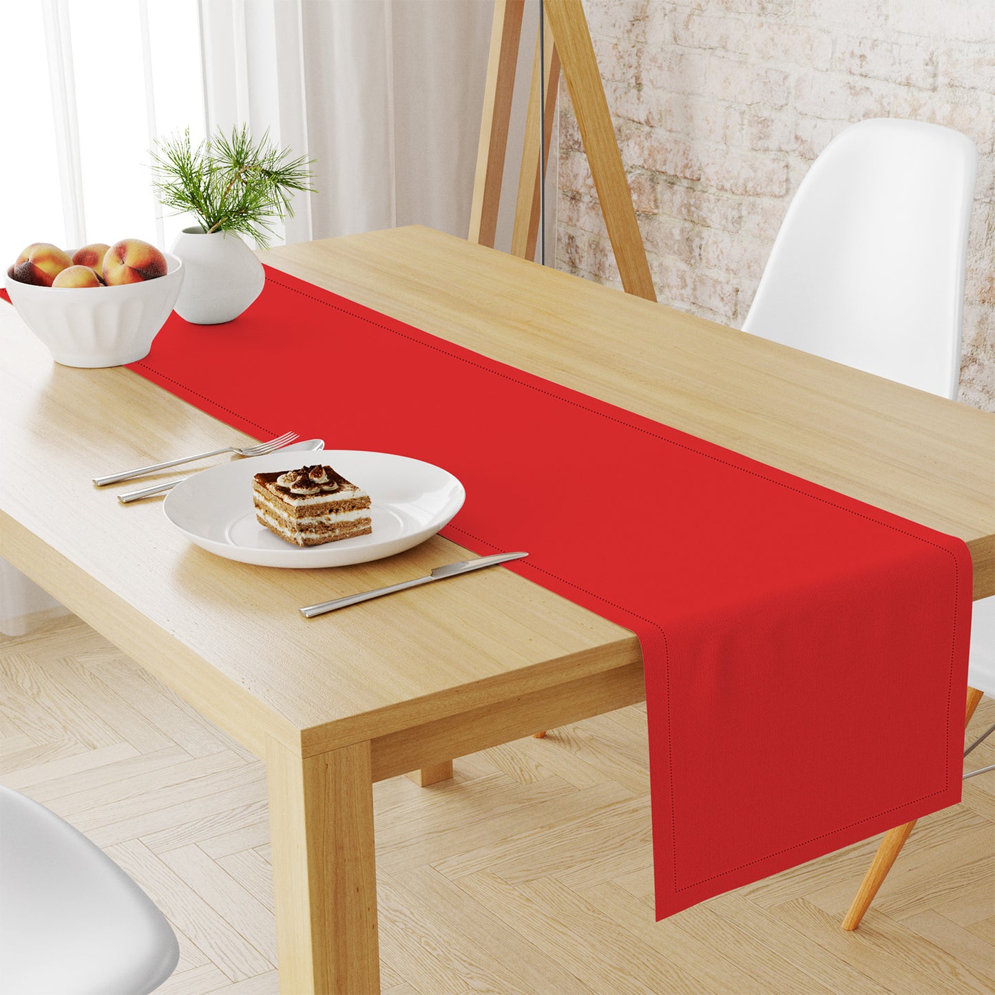 Runner PURO COTONE con orlo a jour